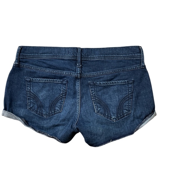 C38- Hollister Women's size 5 Blue Denim Shorts - Picture 2 of 3